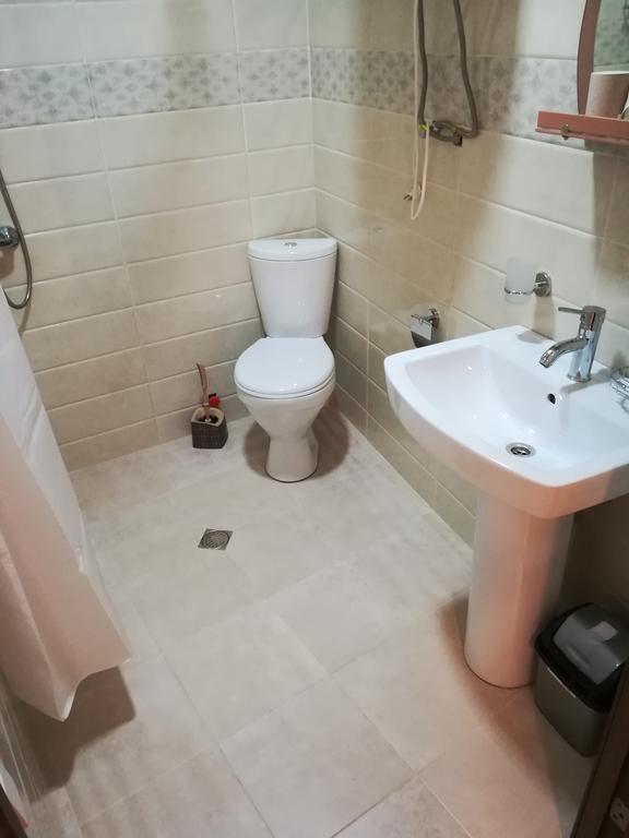 Eka'S Guest House Местия Экстерьер фото